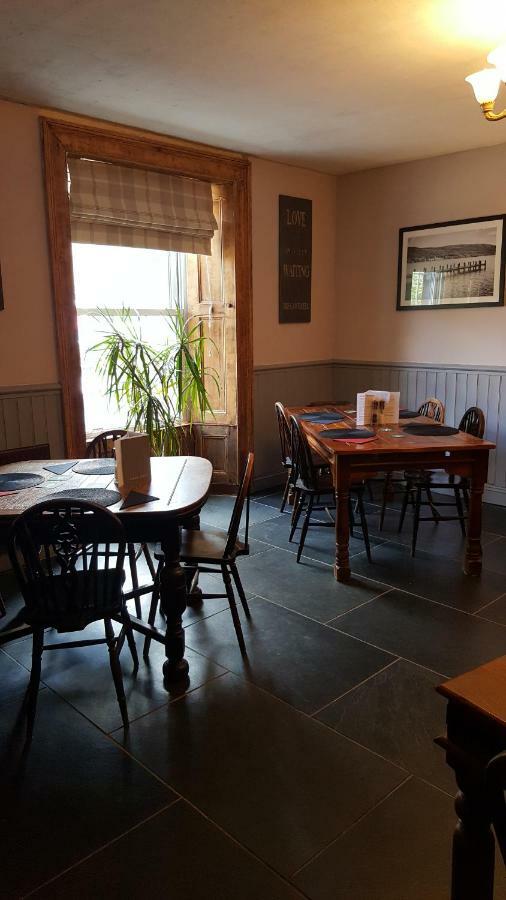 The Ship Inn Bardsea Exteriör bild